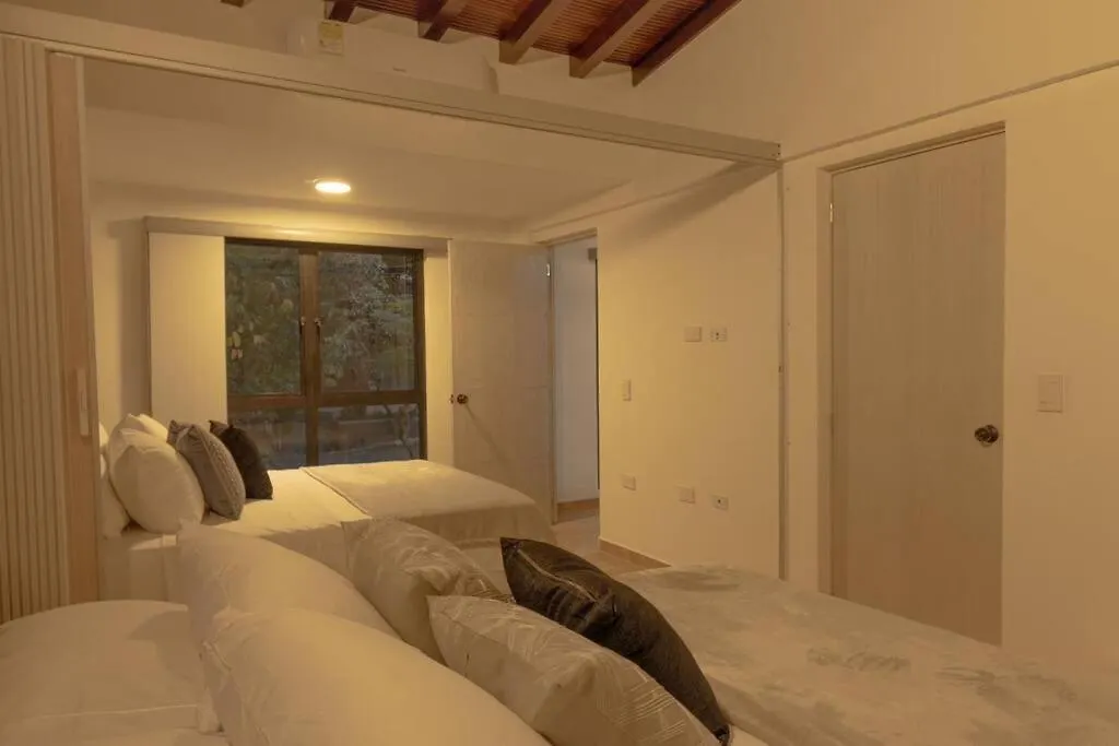 203 Enigmatic Loft With Jacuzzi Lägenhet Medellín