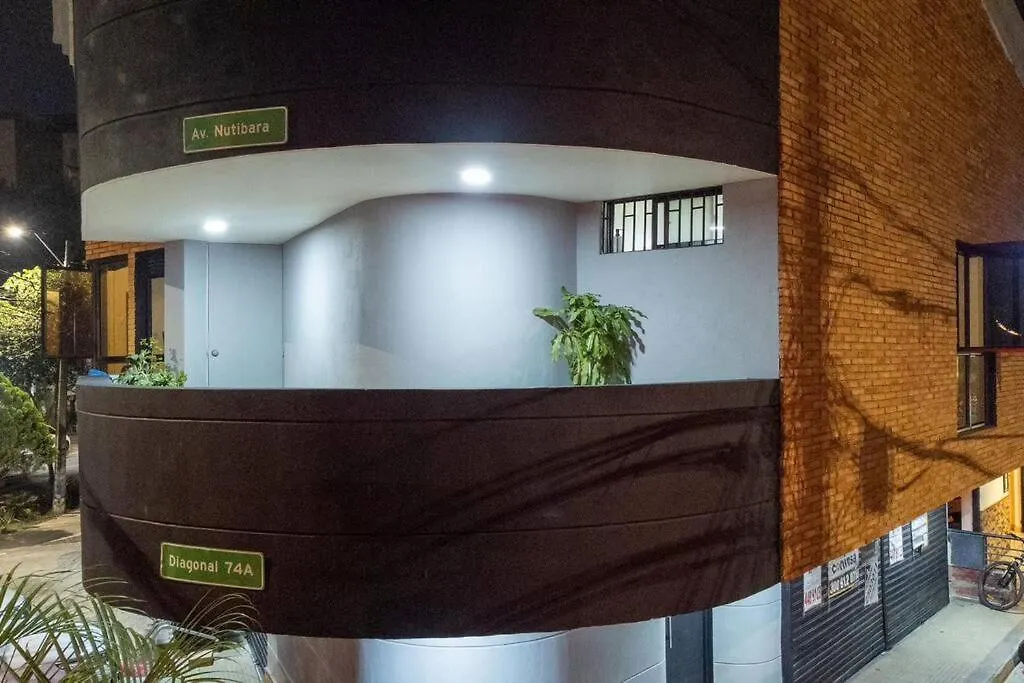 203 Enigmatic Loft With Jacuzzi Lägenhet Medellín